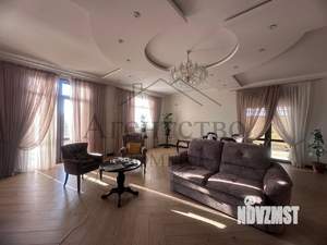 Дом 250м², 2-этажный, участок 5 сот.  