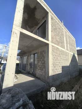 Дом 189м&sup2;, 2-этажный, участок 3 сот.  