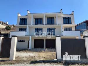 Дом 770м², 2-этажный, участок 10 сот.  