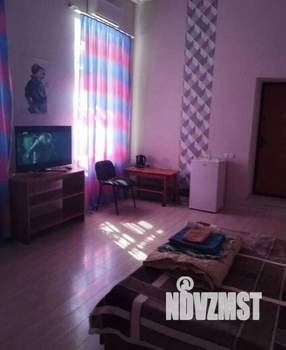 Дом 150м&sup2;, 2-этажный, участок 1 сот.  