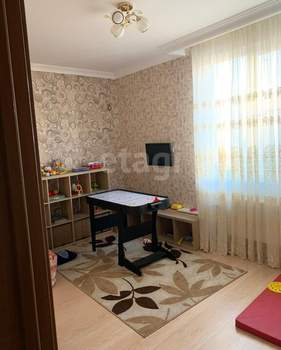 Дом 261м², 3-этажный, участок 8 сот.  