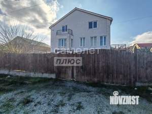 Дом 320м&sup2;, 3-этажный, участок 9 сот.  