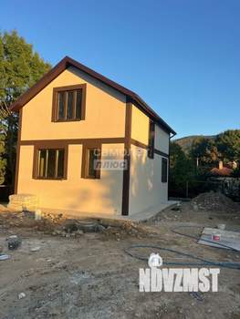 Дом 130м&sup2;, 2-этажный, участок 4 сот.  