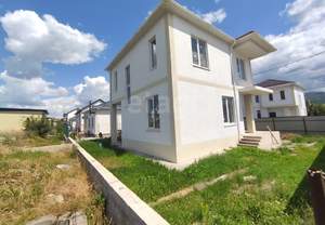 Дом 150м&sup2;, 2-этажный, участок 3 сот.  