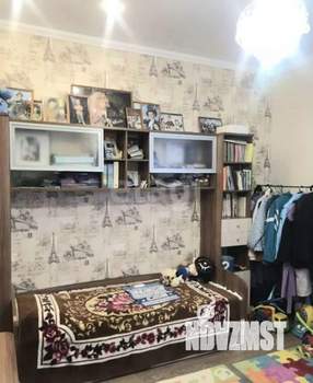 Дом 158м&sup2;, 3-этажный, участок 3 сот.  