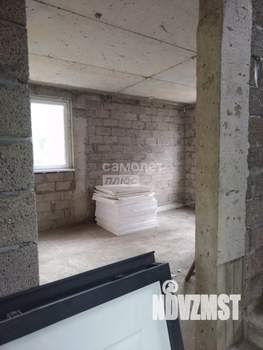 Дом 130м&sup2;, 2-этажный, участок 4 сот.  