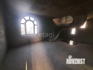 Дом 295м&sup2;, 3-этажный, участок 4 сот.  