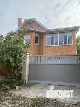 Дом 236м&sup2;, 2-этажный, участок 8 сот.  