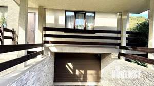 Дом 210м&sup2;, 2-этажный, участок 5 сот.  