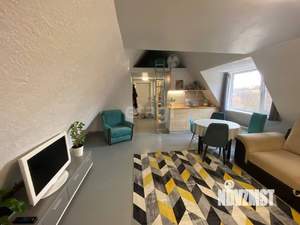 Дом 42м&sup2;, 2-этажный, участок 4 сот.  