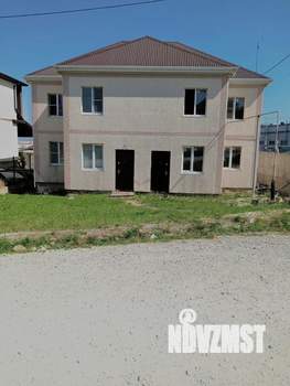 Таунхаус 240м&sup2;, 2-этажный, участок 4 сот.  