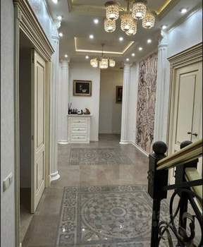 Дом 460м&sup2;, 3-этажный, участок 8 сот.  