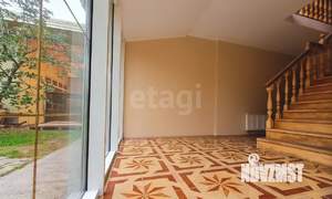 Дом 335м&sup2;, 2-этажный, участок 8 сот.  