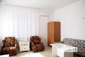 Дом 230м&sup2;, 3-этажный, участок 3 сот.  