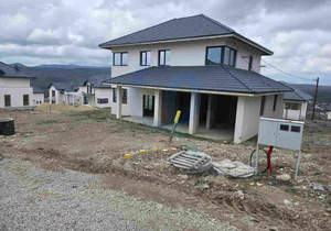 Дом 261м&sup2;, 3-этажный, участок 6 сот.  