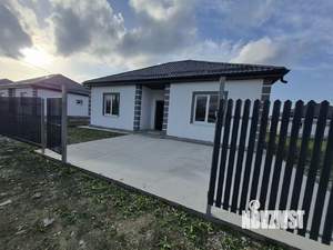 Дом 99м&sup2;, 1-этажный, участок 5 сот.  