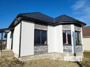 Дом 100м&sup2;, 1-этажный, участок 5 сот.  