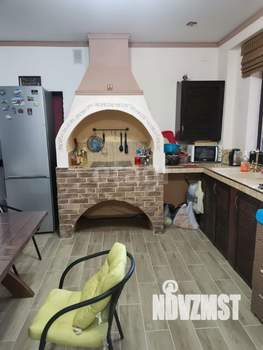 Дом 245м², 3-этажный, участок 4 сот.  