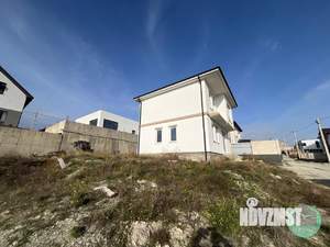 Дом 131м², 2-этажный, участок 4 сот.  