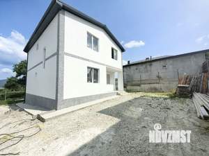 Дом 165м&sup2;, 2-этажный, участок 4 сот.  