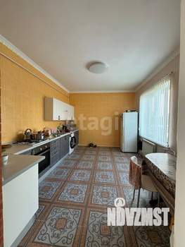 Дом 220м², 2-этажный, участок 18 сот.  