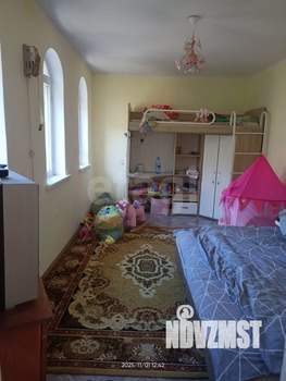 Дом 182м&sup2;, 3-этажный, участок 7 сот.  