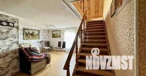 Дом 287м&sup2;, 3-этажный, участок 12 сот.  