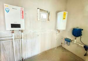 Дом 242м&sup2;, 2-этажный, участок 6 сот.  