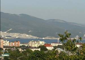 Дом 460м&sup2;, 3-этажный, участок 8 сот.  