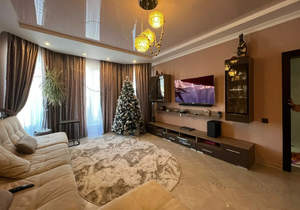 Дом 190м&sup2;, 2-этажный, участок 6 сот.  