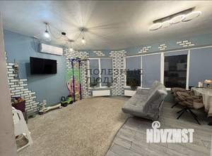 Дом 185м&sup2;, 3-этажный, участок 9 сот.  