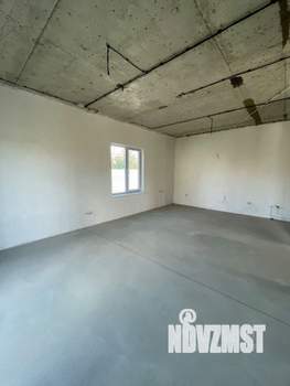 Дом 130м&sup2;, 2-этажный, участок 5 сот.  