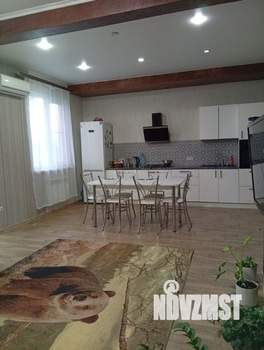 Дом 110м&sup2;, 2-этажный, участок 4 сот.  