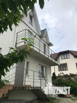 Дом 230м&sup2;, 3-этажный, участок 3 сот.  