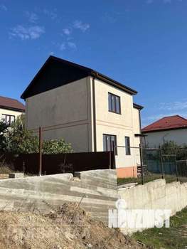 Дом 139м&sup2;, 2-этажный, участок 4 сот.  