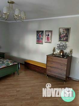 Дом 172м&sup2;, 2-этажный, участок 4 сот.  