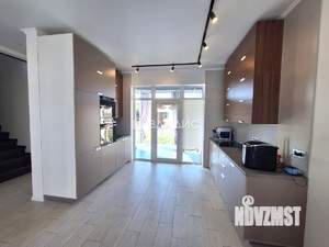 Дом 140м&sup2;, 2-этажный, участок 5 сот.  