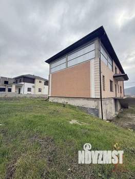 Дом 328м², 3-этажный, участок 8 сот.  