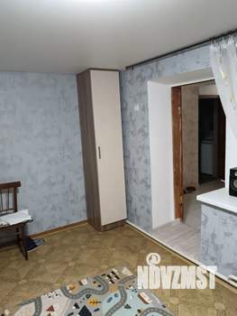 Дом 63м&sup2;, 2-этажный, участок 3 сот.  