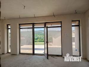 Коттедж 352м², 2-этажный, участок 16 сот.  