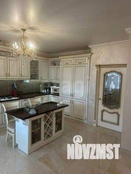 Дом 173м&sup2;, 2-этажный, участок 4 сот.  