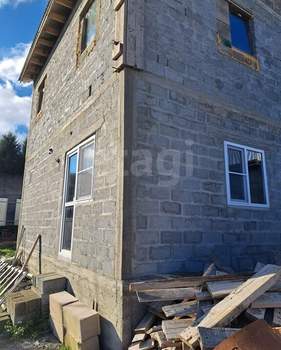 Дом 70м&sup2;, 2-этажный, участок 3 сот.  