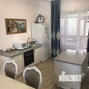 Дом 123м&sup2;, 2-этажный, участок 7 сот.  