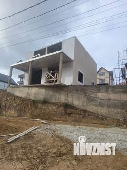 Дом 240м&sup2;, 2-этажный, участок 6 сот.  