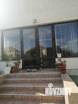 Дом 202м&sup2;, 2-этажный, участок 10 сот.  