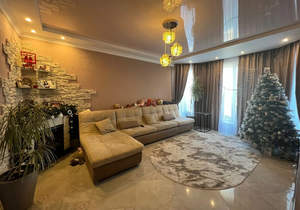 Дом 190м&sup2;, 2-этажный, участок 6 сот.  