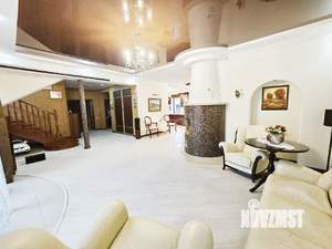 Дом 254м&sup2;, 2-этажный, участок 8 сот.  