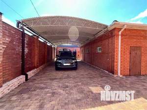 Дом 311м², 3-этажный, участок 10 сот.  