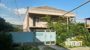 Дом 184м&sup2;, 2-этажный, участок 8 сот.  