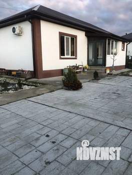 Дом 100м&sup2;, 2-этажный, участок 5 сот.  